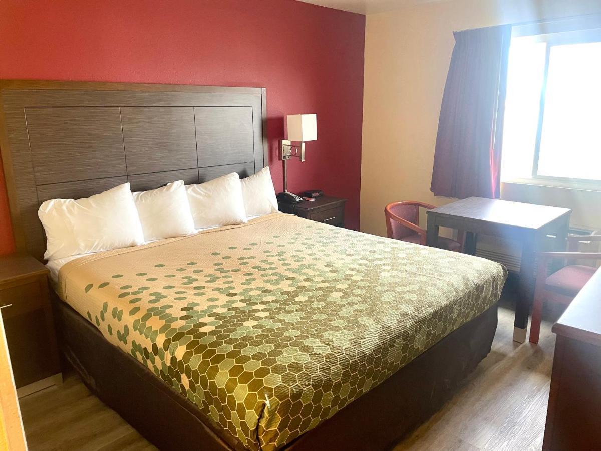 Econo Lodge Inn & Suites Corning Eksteriør billede