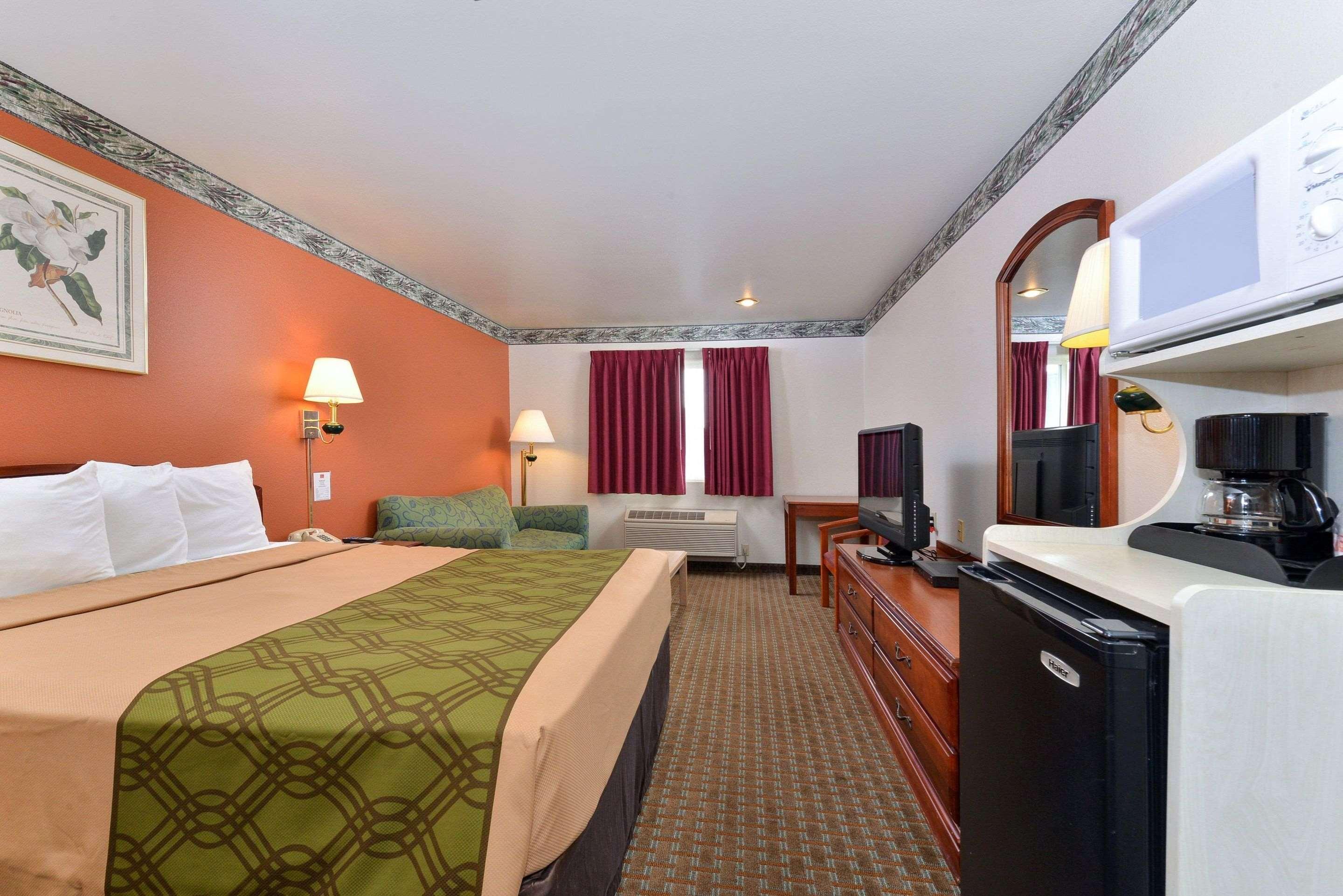 Econo Lodge Inn & Suites Corning Eksteriør billede