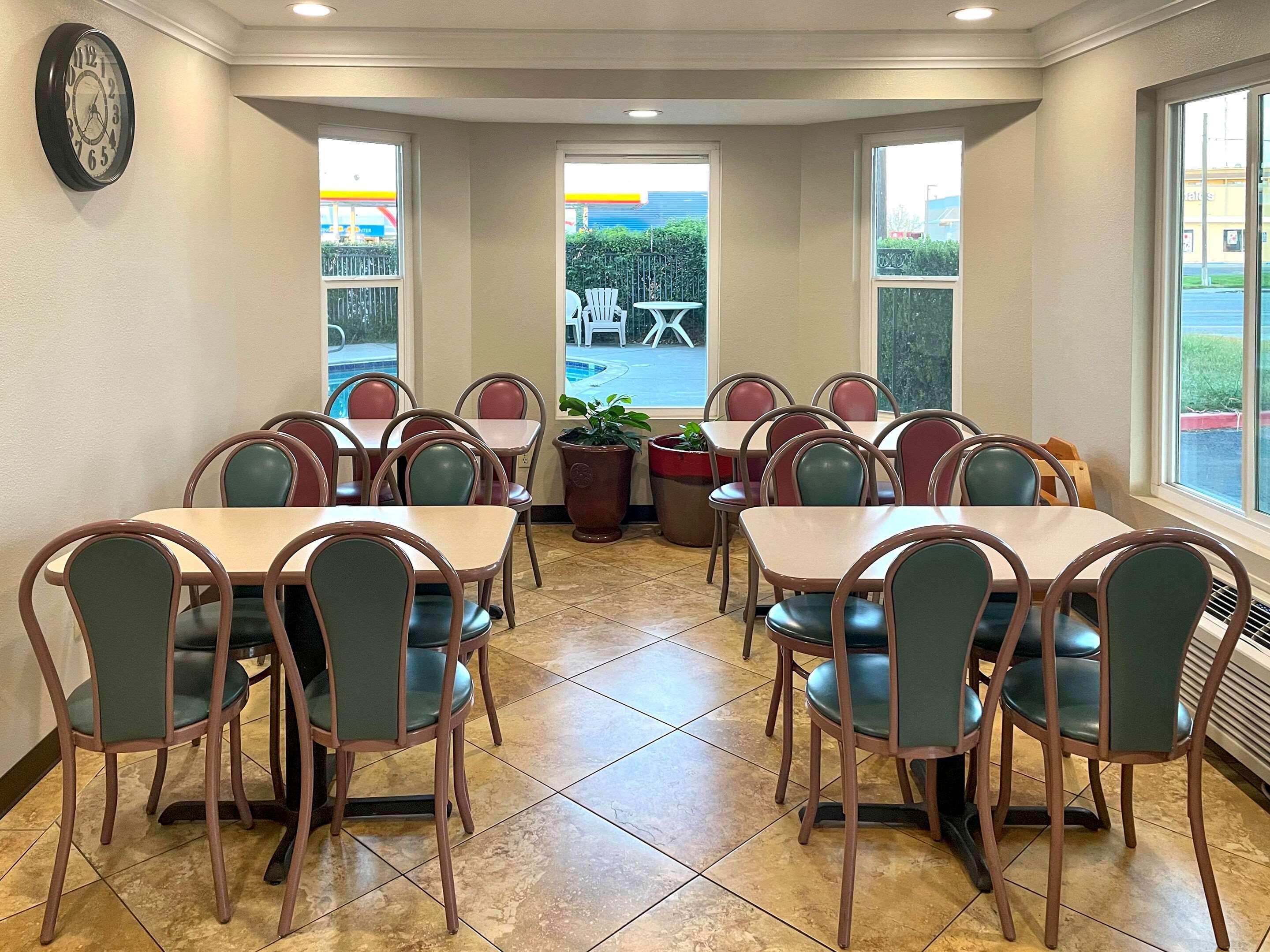 Econo Lodge Inn & Suites Corning Eksteriør billede