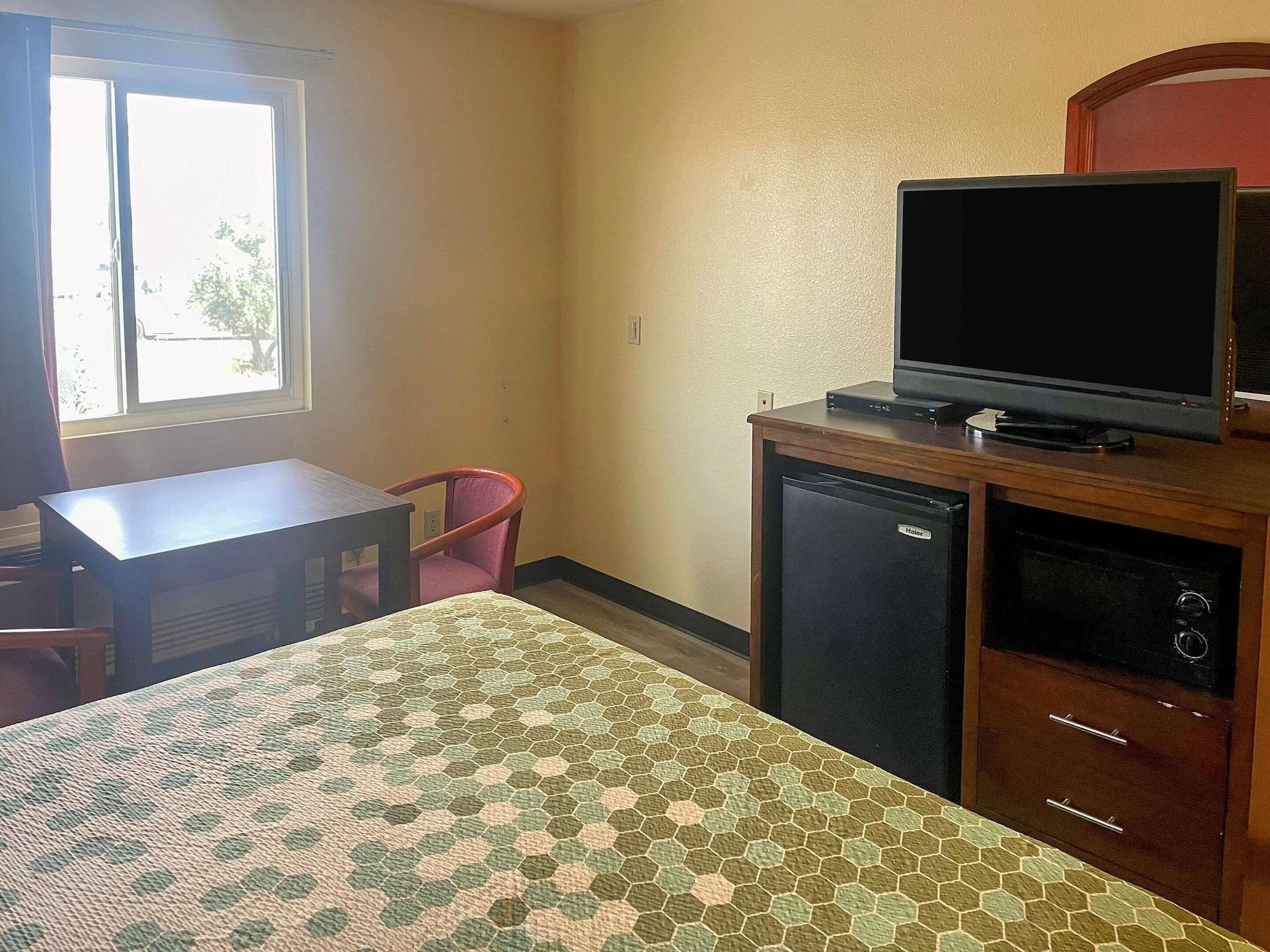 Econo Lodge Inn & Suites Corning Eksteriør billede