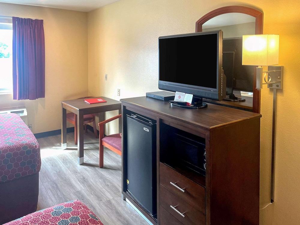 Econo Lodge Inn & Suites Corning Eksteriør billede