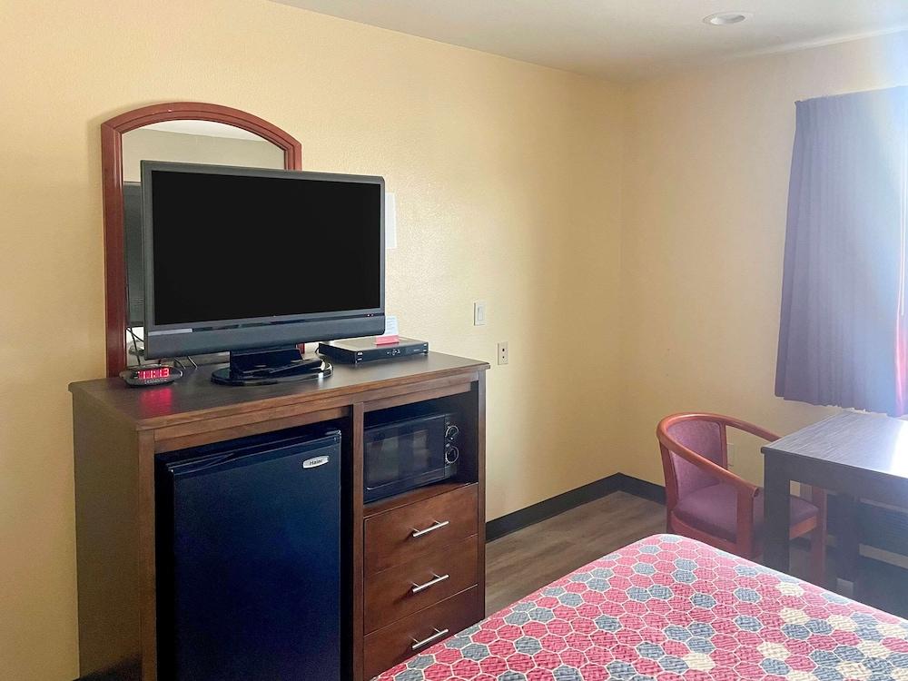 Econo Lodge Inn & Suites Corning Eksteriør billede